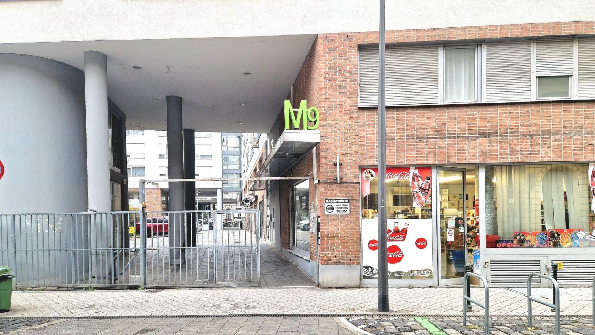 H10 Apartment With Free Parking — Fotók 1